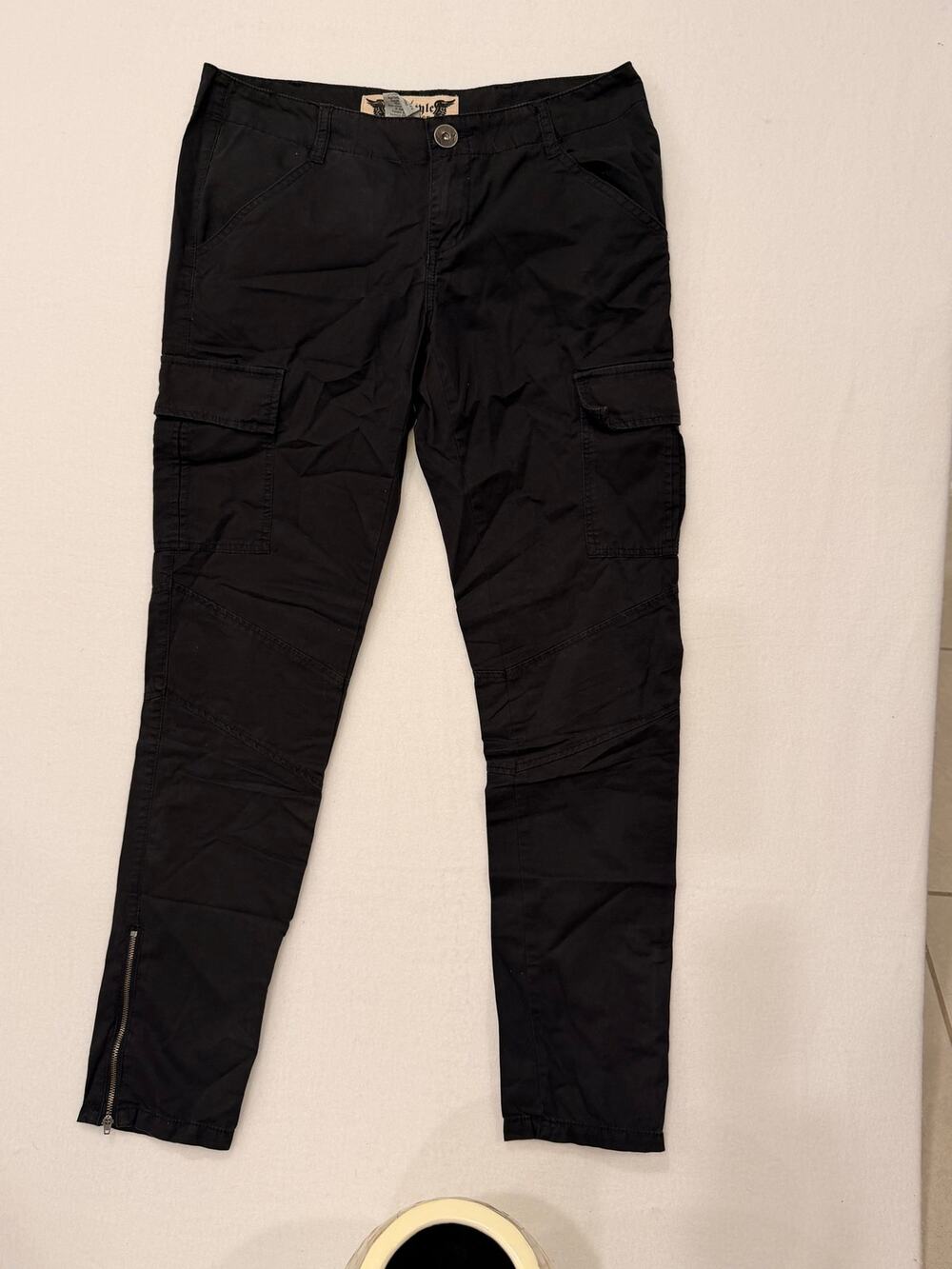 Freestyle Revolution Women’s Black Cargo Pants – Size 9